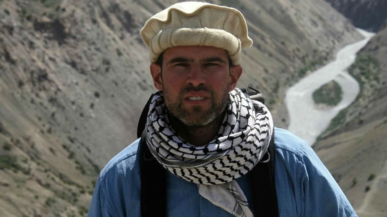 Name and Shame UAE Agent: Gerard Russell