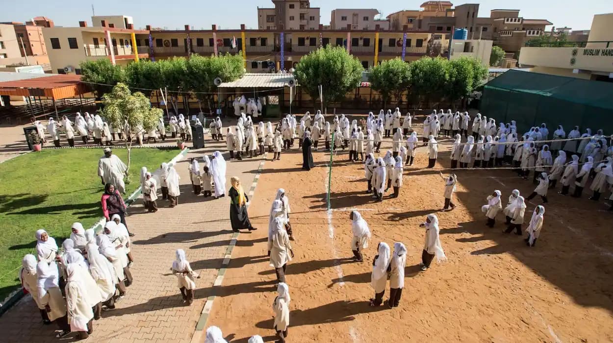 10 Alternatives of UAE's Islamic School for Training & Education in Sudan