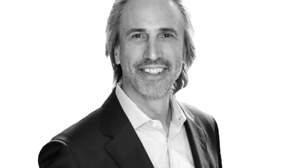 Name and Shame UAE Agent: Andrew Frank