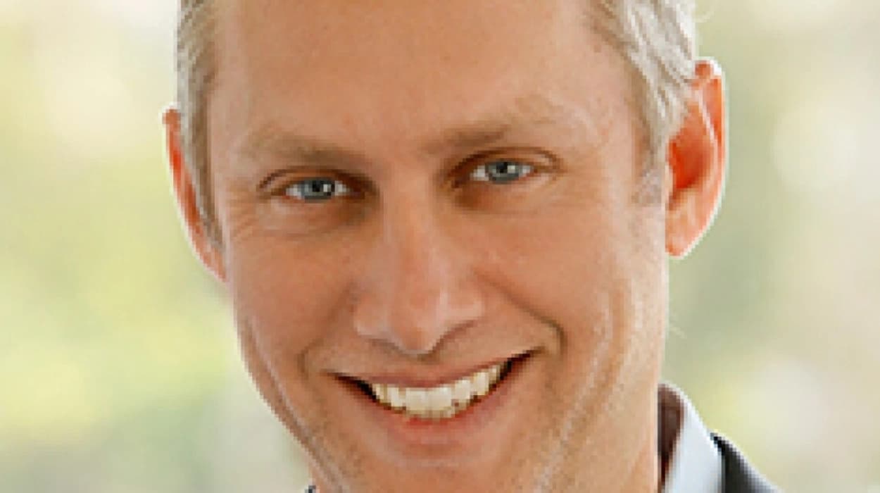 Name and Shame UAE Agent: Matthew Epstein