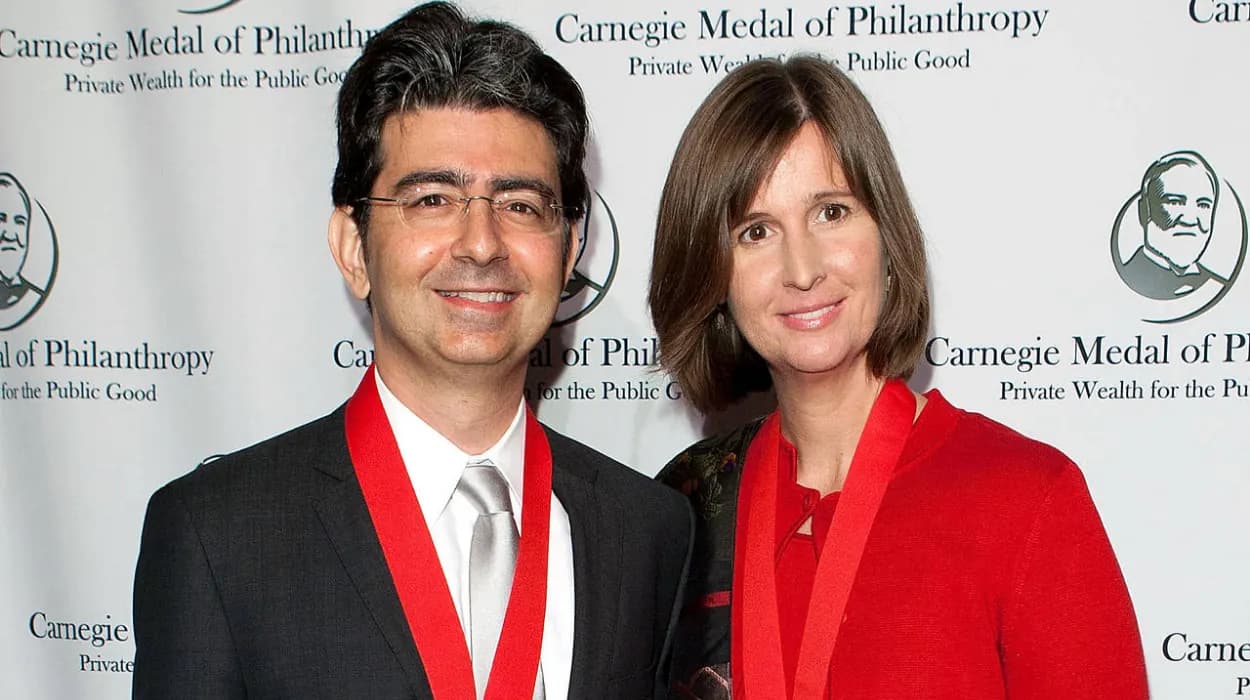 Name and Shame UAE Agent: Pam Omidyar
